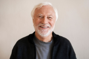 Implante Dentário: Recuperando o Sorriso com Segurança e Naturalidade